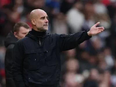 Pep Guardiola ‘bái phục’ Arsenal: ‘Đội mạnh nhất thế giới hiện tại, Man City chỉ còn cách bám đuổi’