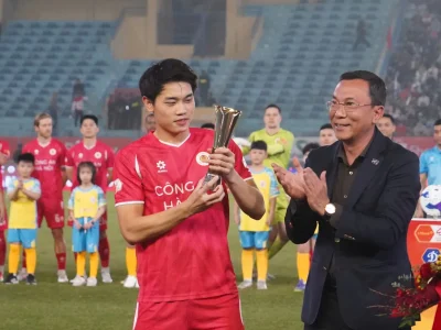 Bùng Nổ Trước Trận Đấu: Đình Bắc Đăng Quang Vua Phá Lưới U23 Châu Á Ngay Trên Sân V.League