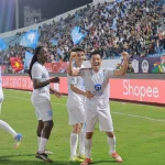 HLV Mauro Jeronimo 'bật mí' lý do Xuân Son ngồi ngoài, tuyên bố chấn động về Nam Định 1