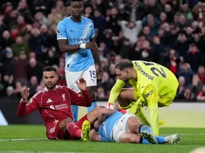 Kinh Hoàng: Khusanov Suýt Gãy Mặt Trước Liverpool, Man City Vẫn Ngược Dòng Ngoạn Mục