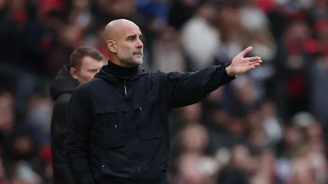 Pep Guardiola khen ngợi Arsenal là đội bóng mạnh nhất thế giới