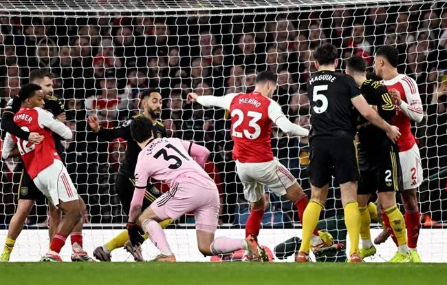 Harry Maguire len tieng sau tran thang Arsenal.