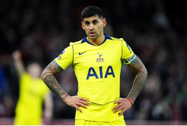 Cristian Romero bi treo gio o tran gap Aston Villa.