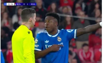 Vinicius Junior 'bùng nổ' trước Benfica: Bàn thắng đẹp, thẻ vàng oan và cáo buộc phân biệt chủng tộc gây chấn động 1